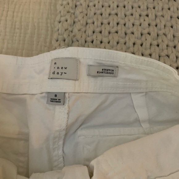 A New Day Utility Shorts Bundle Size 8 - Picture 4 of 4